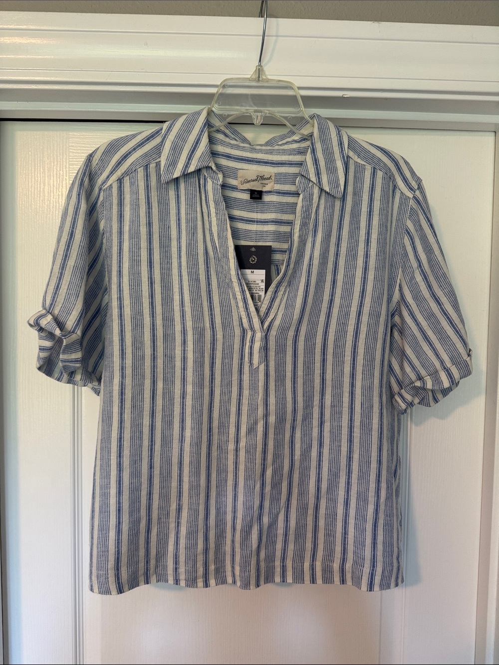 NWTs Target Universal Threads blue striped shirt, size medium